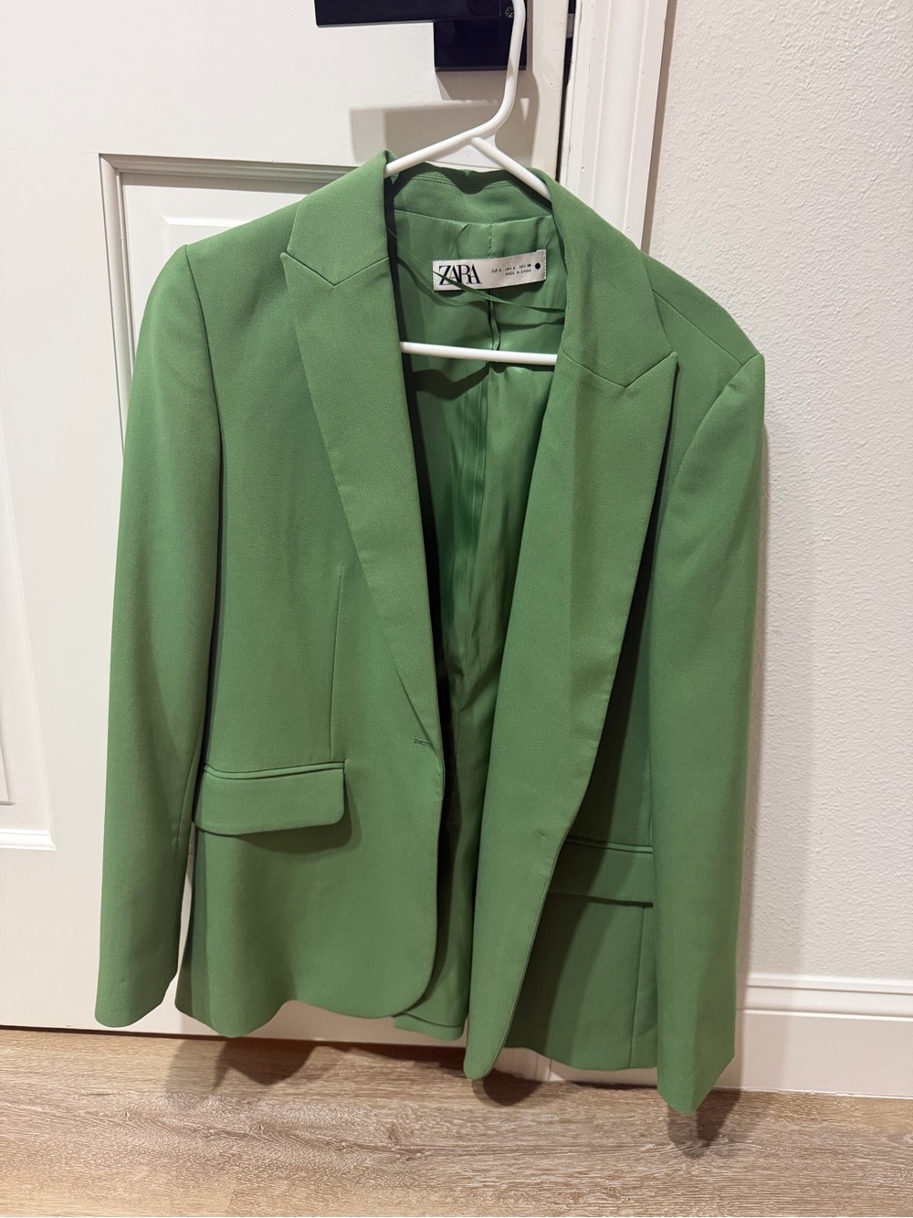 ZARA Light Green Single-Breasted Blazer